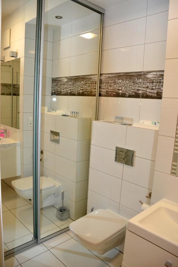 Apartamenty Centrum Nad Motlawa Z Widokiem Na Patio Z Balkonem Gdańsk Exterior foto